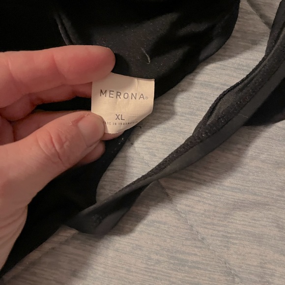 Merona swim Top XL - Picture 3 of 3